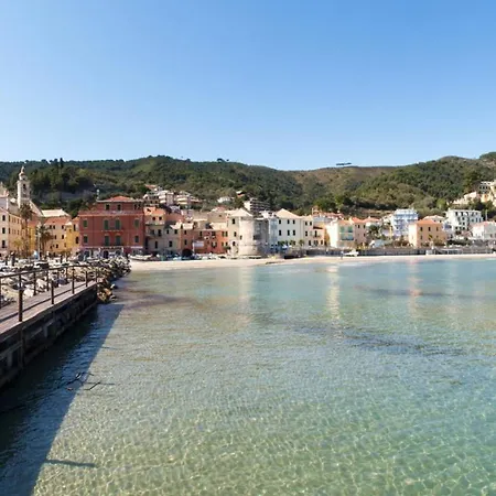 Apartment Vista Solo Mare Bilocale Luminosissimo Con Piscina Laigueglia