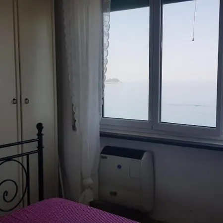 Vista Solo Mare Bilocale Luminosissimo Con Piscina Apartment